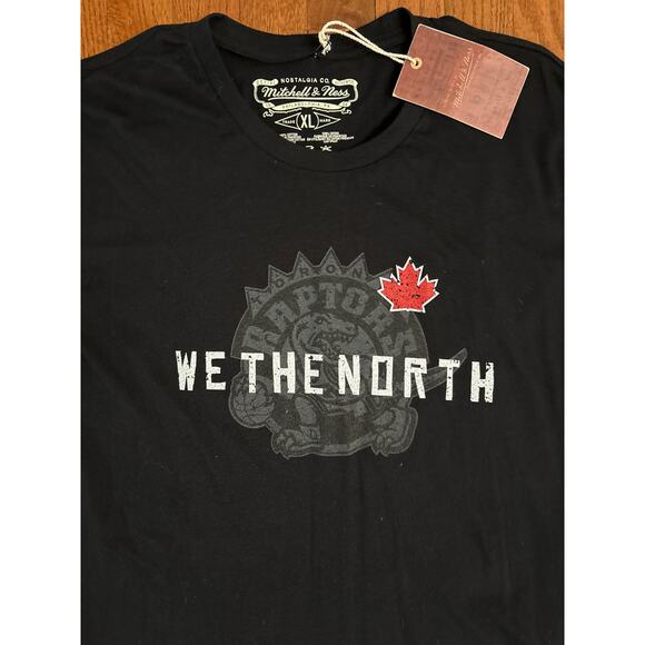 Toronto Raptors Mitchell & Ness Hardwood Classics Men's Black T-Shirt Size XL - Picture 2 of 6